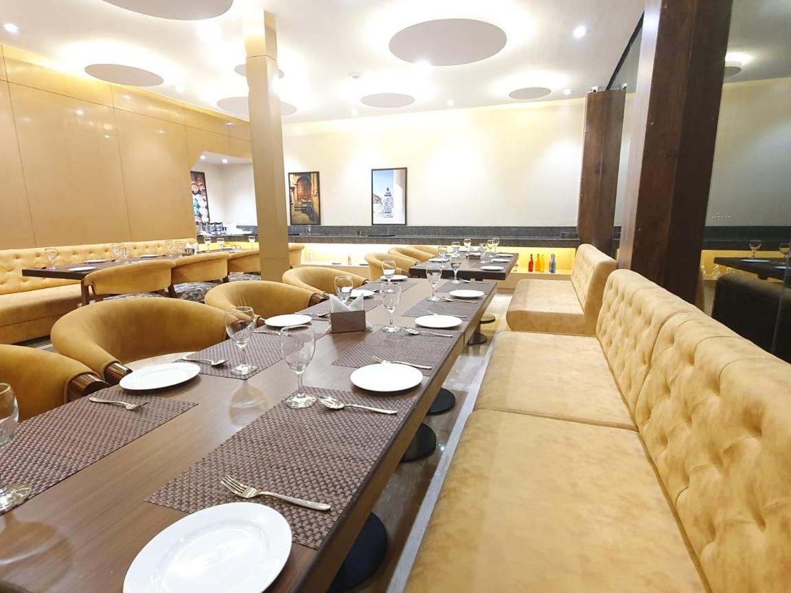 The Moziac Hotel Gwalior Exterior foto