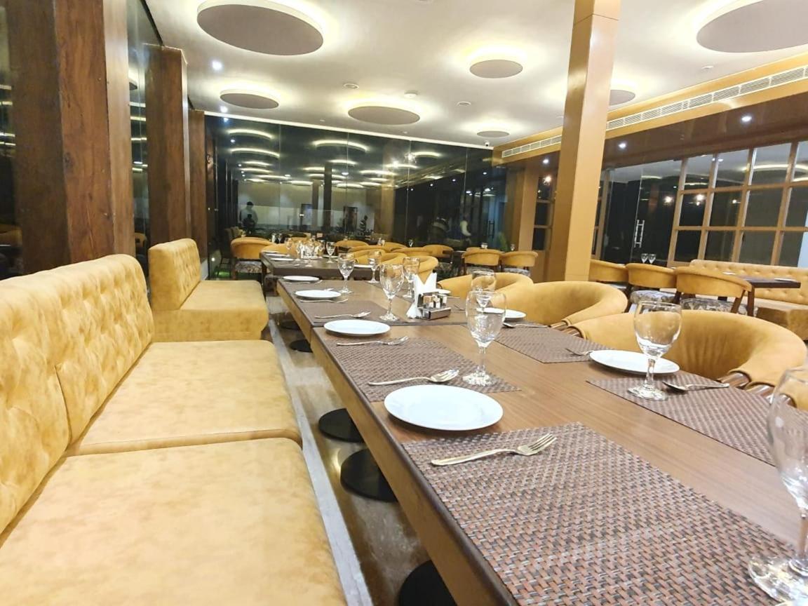 The Moziac Hotel Gwalior Exterior foto