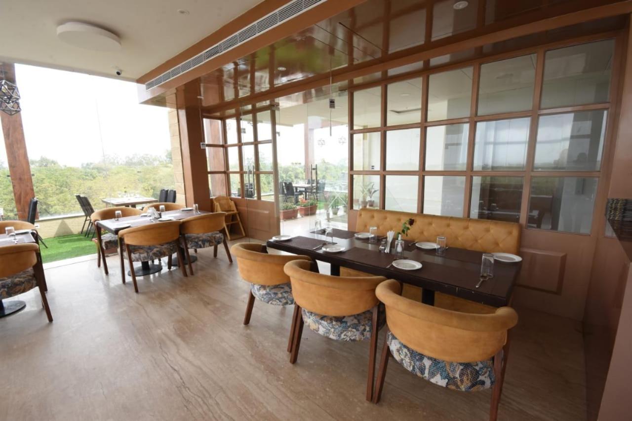 The Moziac Hotel Gwalior Exterior foto